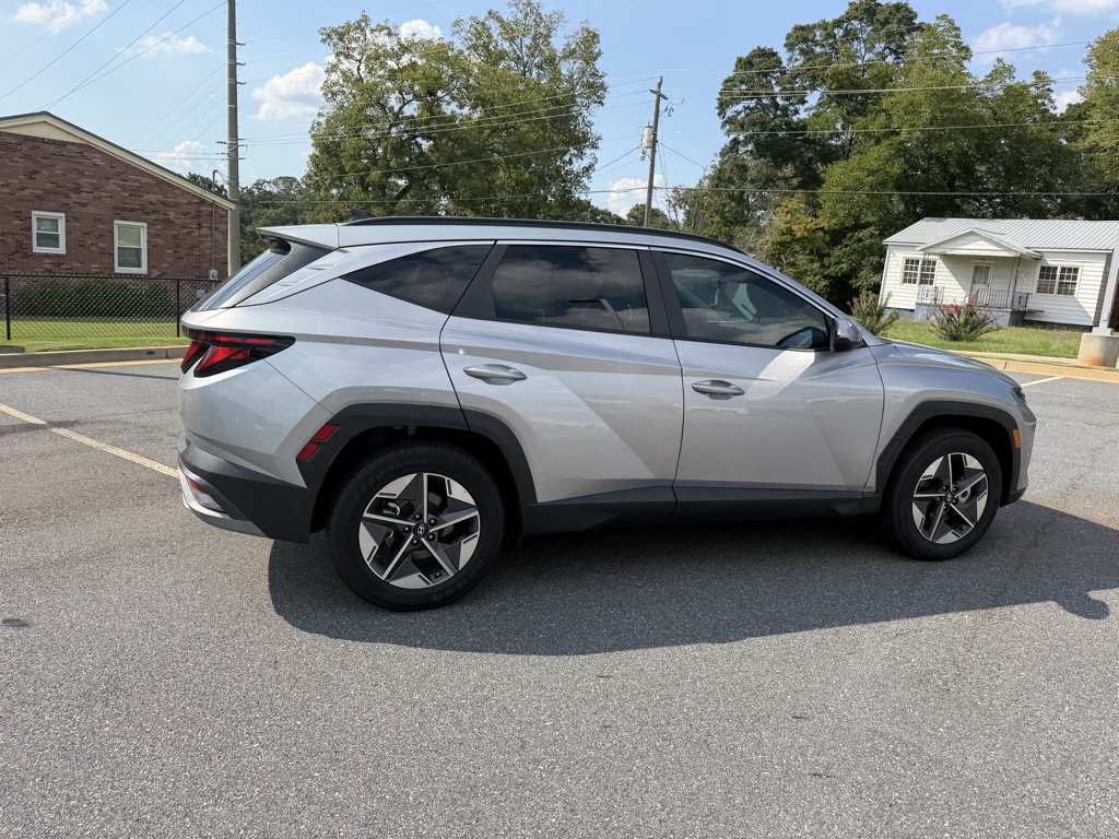 Used 2025 Silver Hyundai SEL image 6