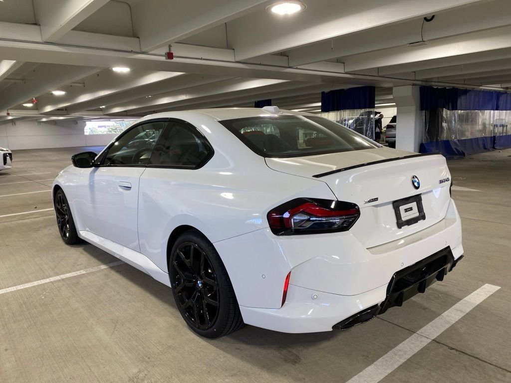 Used 2025 Alpine White BMW M240i xDrive image 3