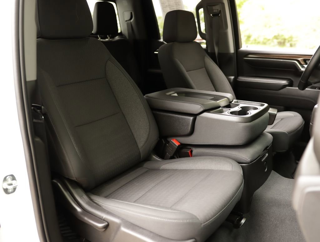 Used 2023 Summit White Chevrolet LT image 29