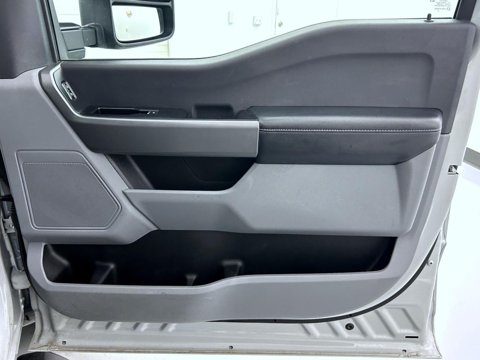 Used 2025 White Ford XLT image 16