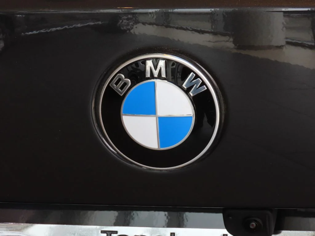 New 2026 Gray BMW Base image 34