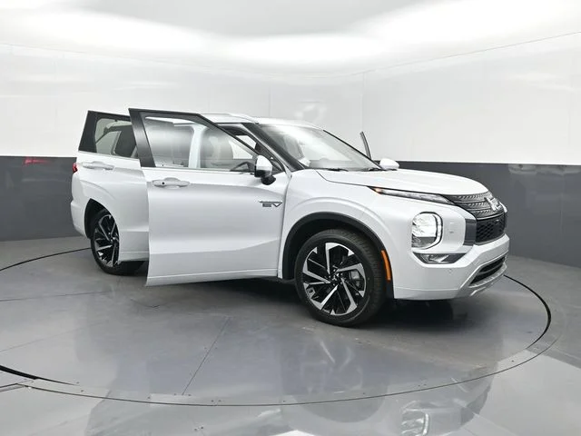 New 2025 White Mitsubishi SEL S-AWC image 43