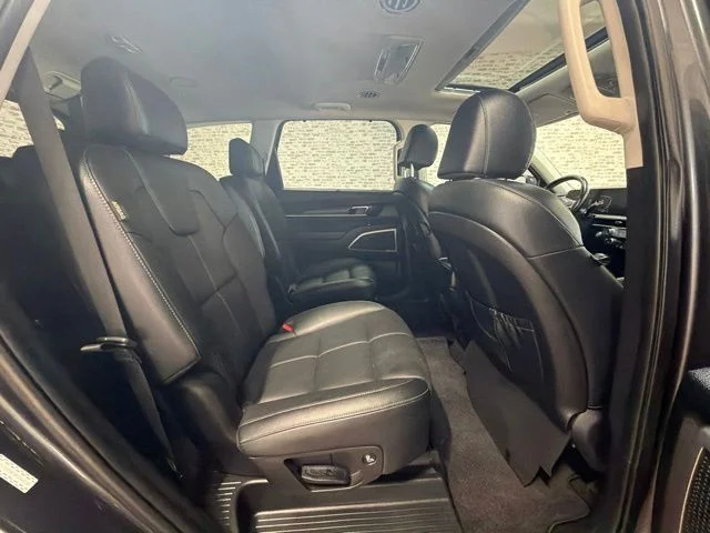 Used 2023 Gravity Gray Kia EX image 13