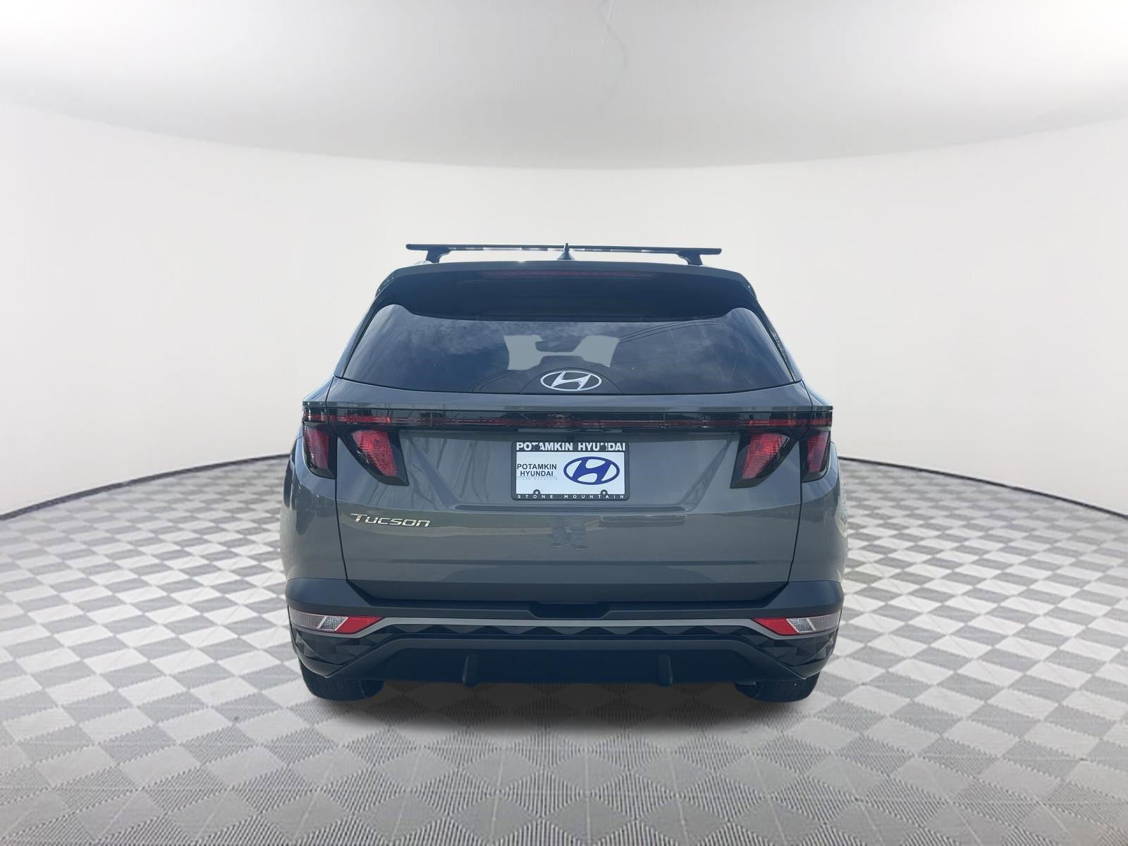 Used 2024 Hampton Gray Hyundai SEL image 6