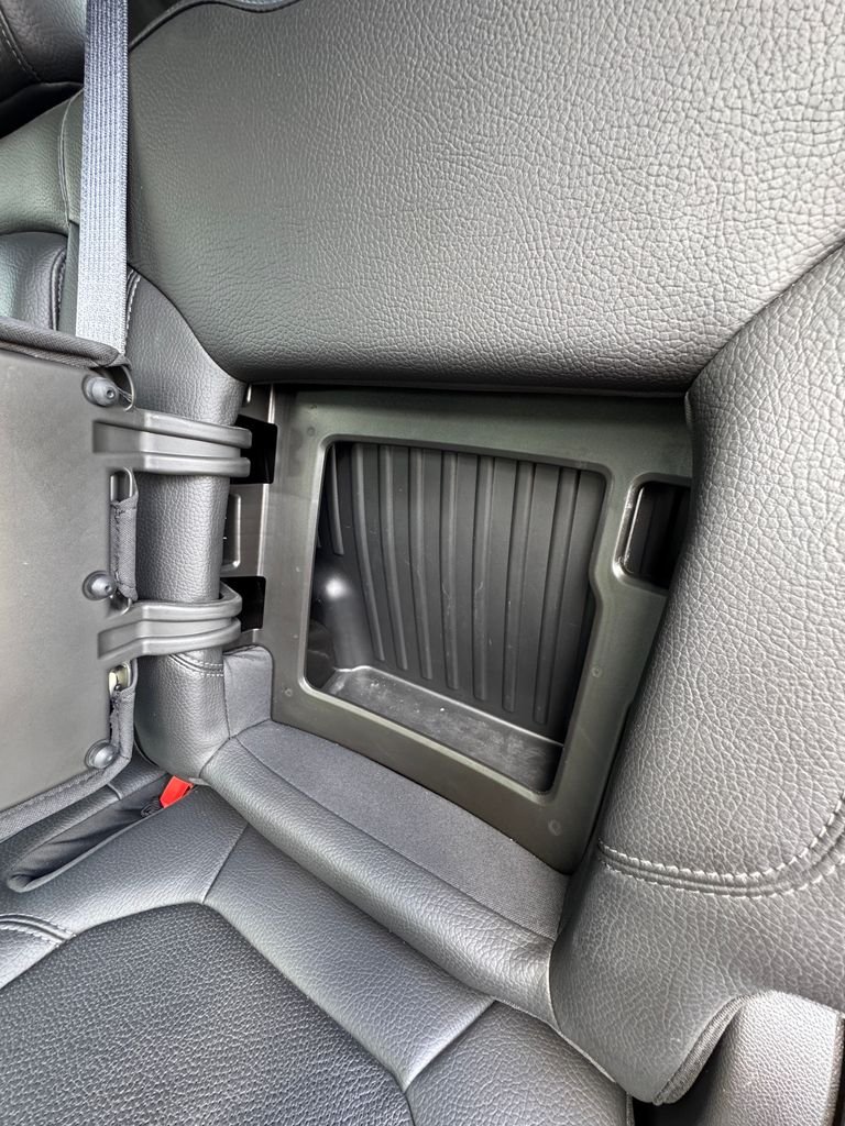 Used 2022 Ebony Twilight Metallic GMC Denali image 44