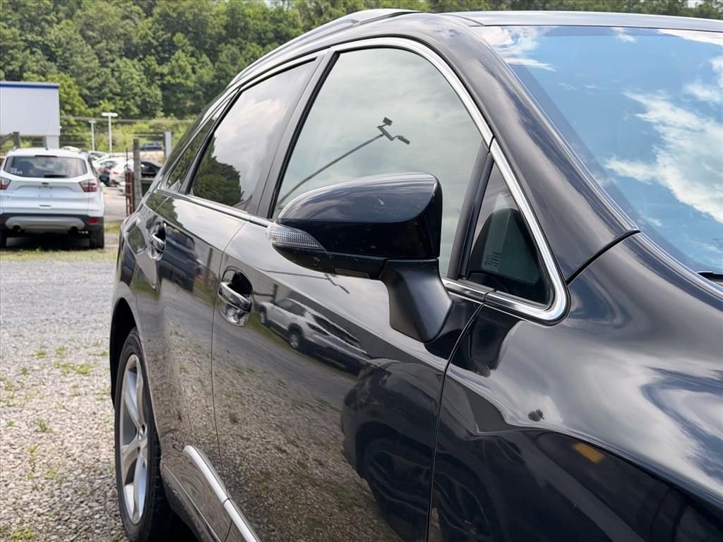Used 2013 Black Toyota LE image 8