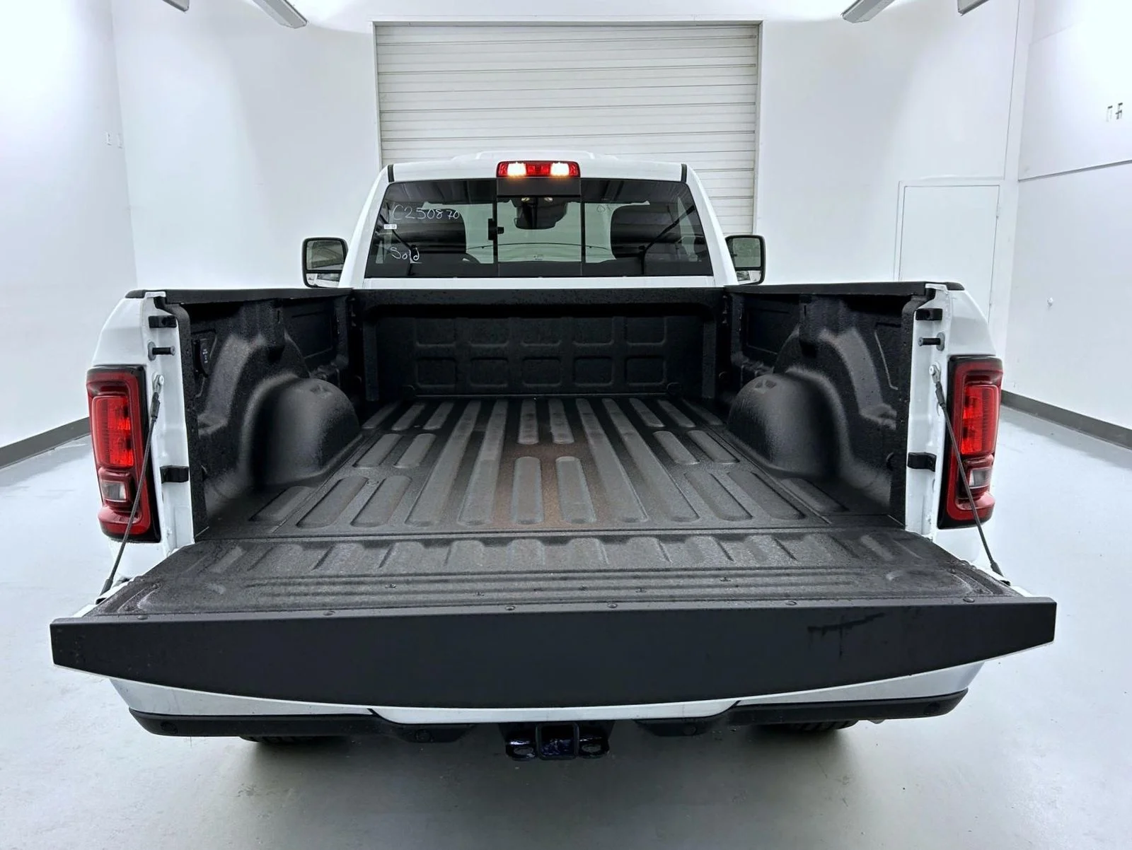New 2025 White Ram Tradesman image 17