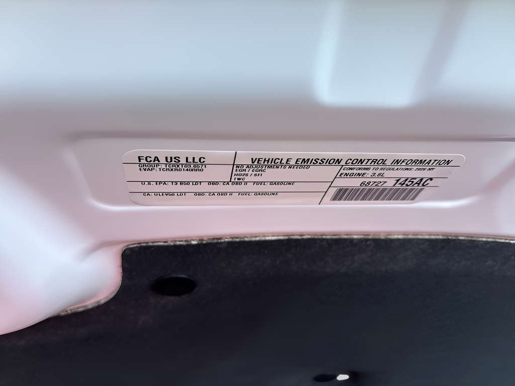 New 2026 Bright White Clear-Coat Exterior Paint Chrysler Select image 47