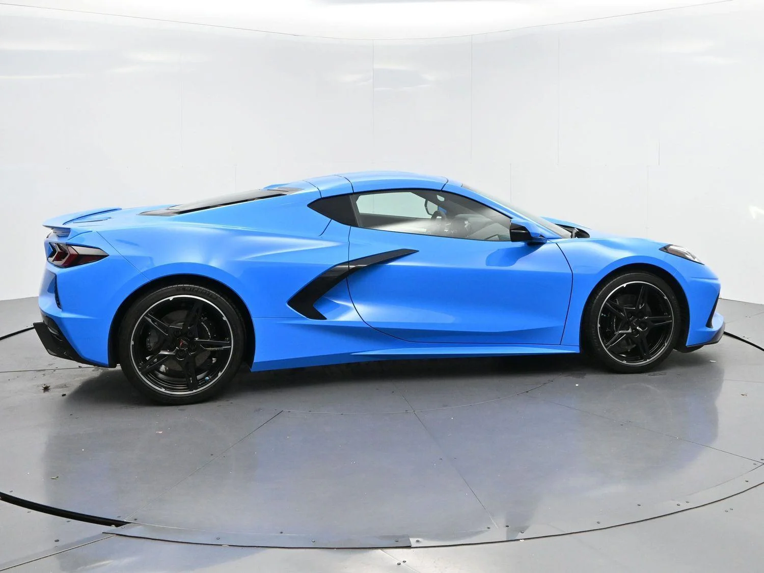 Used 2024 Rapid Blue Chevrolet 2LT image 8