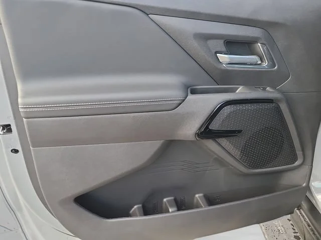 New 2026 Slate Gray Metallic Chevrolet LT - Extended Range image 17