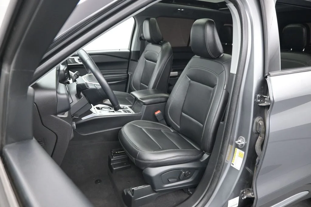 Certified Used 2023 Gray Ford XLT image 18