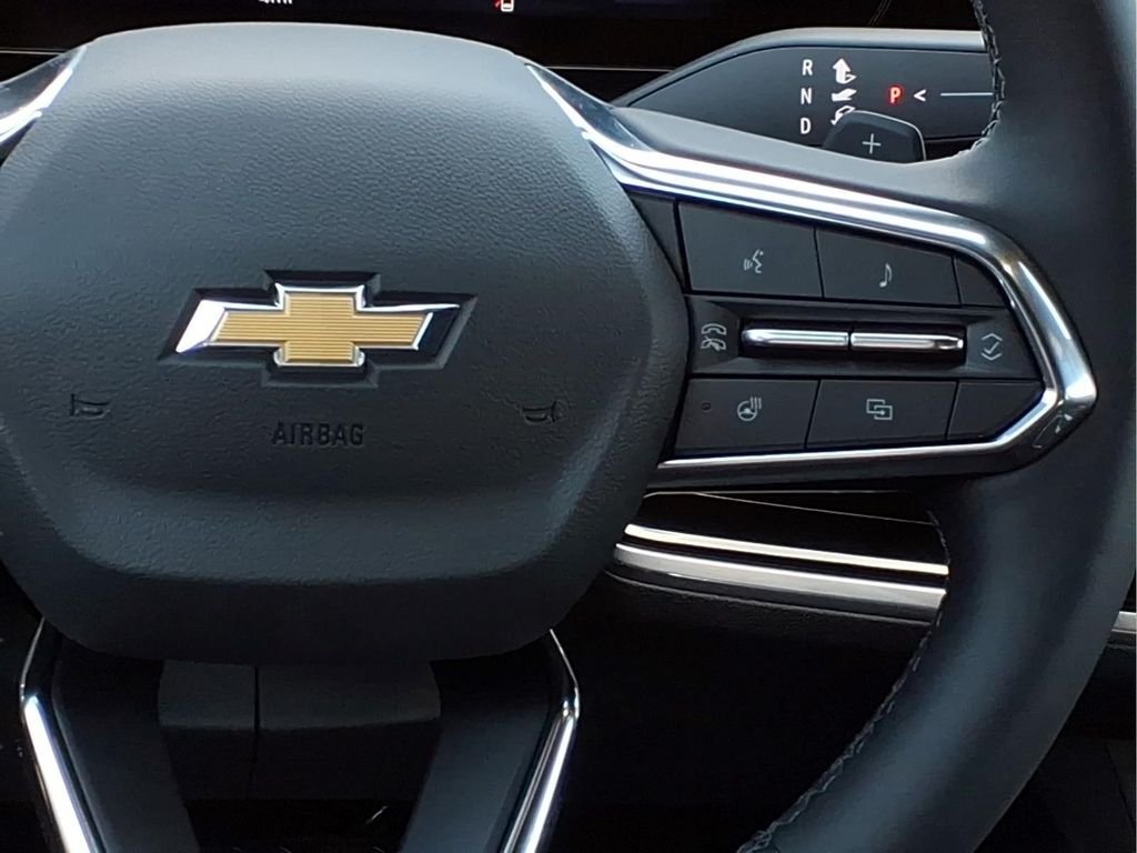 New 2027 Mosaic Black Metallic Chevrolet LT image 7