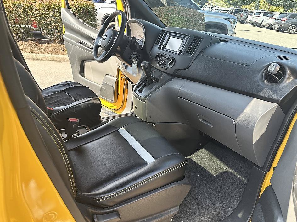 Used 2016 Taxi Yellow Nissan SV image 20