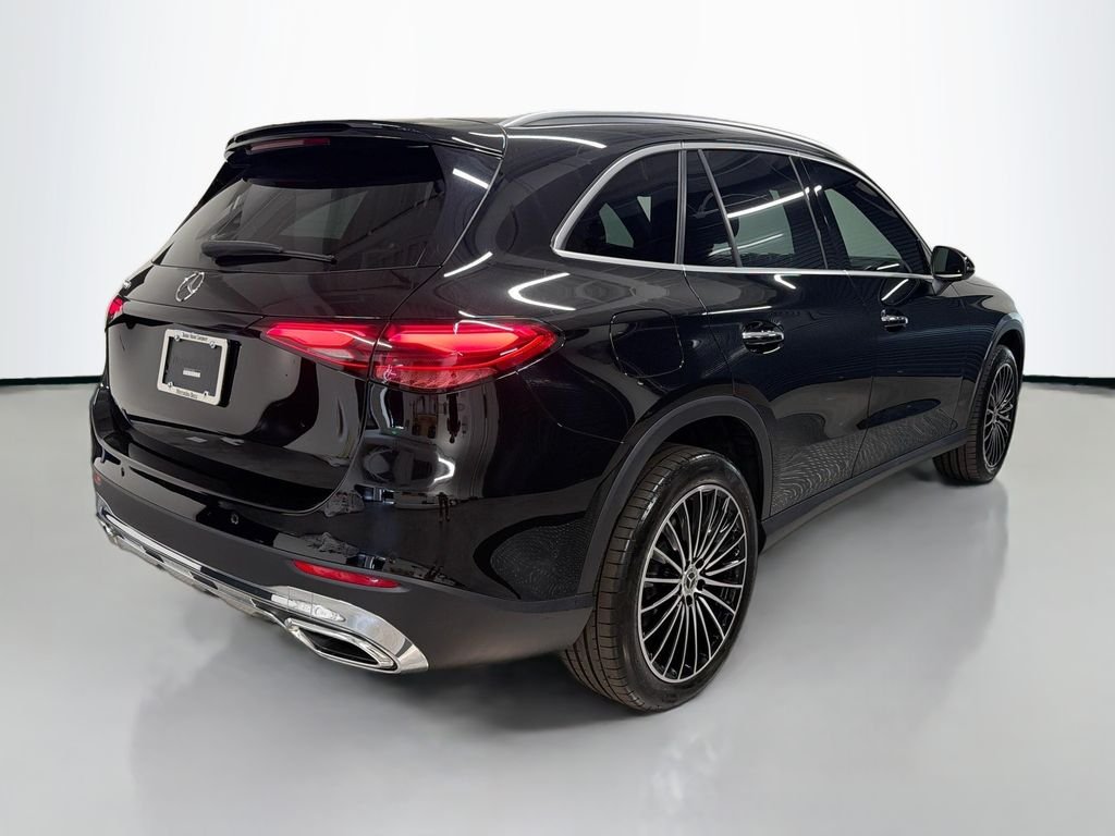 Used 2025 Black Mercedes-Benz GLC 300 image 9