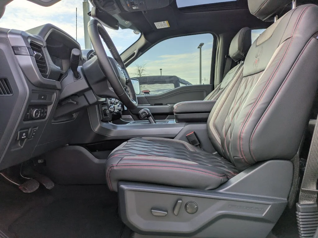 New 2026 Agate Black Metallic Ford XLT image 13