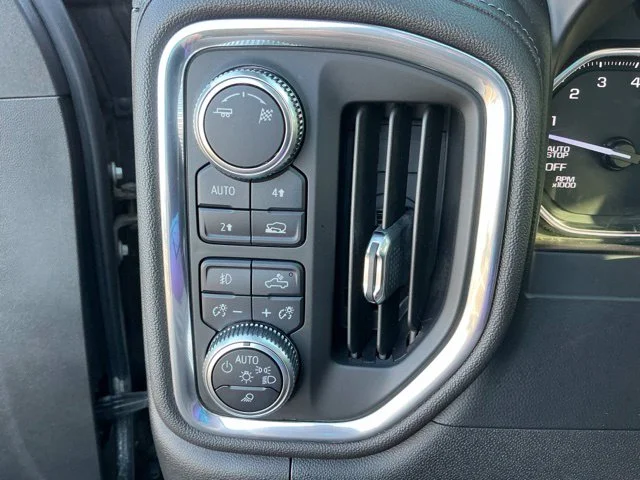 Used 2019 Smokey Quartz Metallic GMC SLT image 33