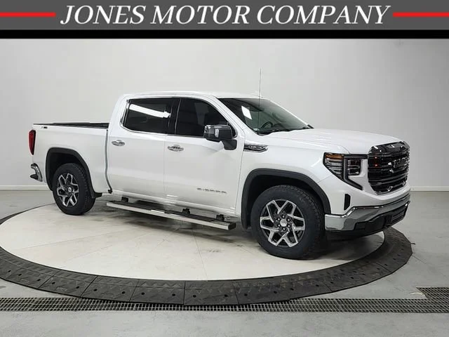 2023 GMC Sierra 4WD Crew Cab Short Box SLT's photo