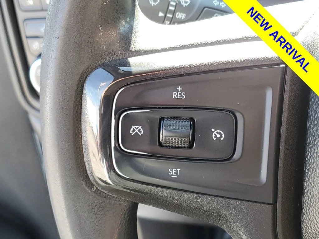 Used 2021 SUMMIT WHITE Chevrolet Work Truck image 10