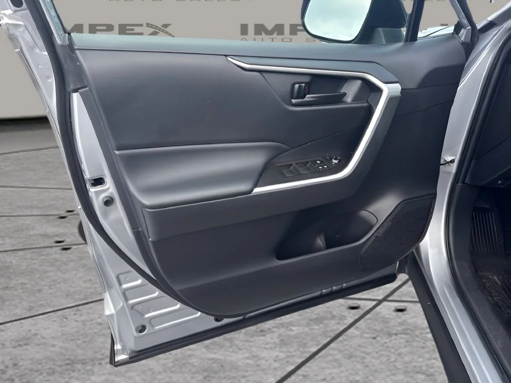 Used 2023 Silver Toyota LE image 20