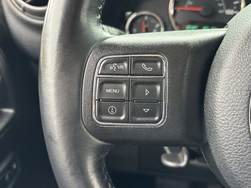 Used 2018 Gray Jeep Unlimited Sport image 25