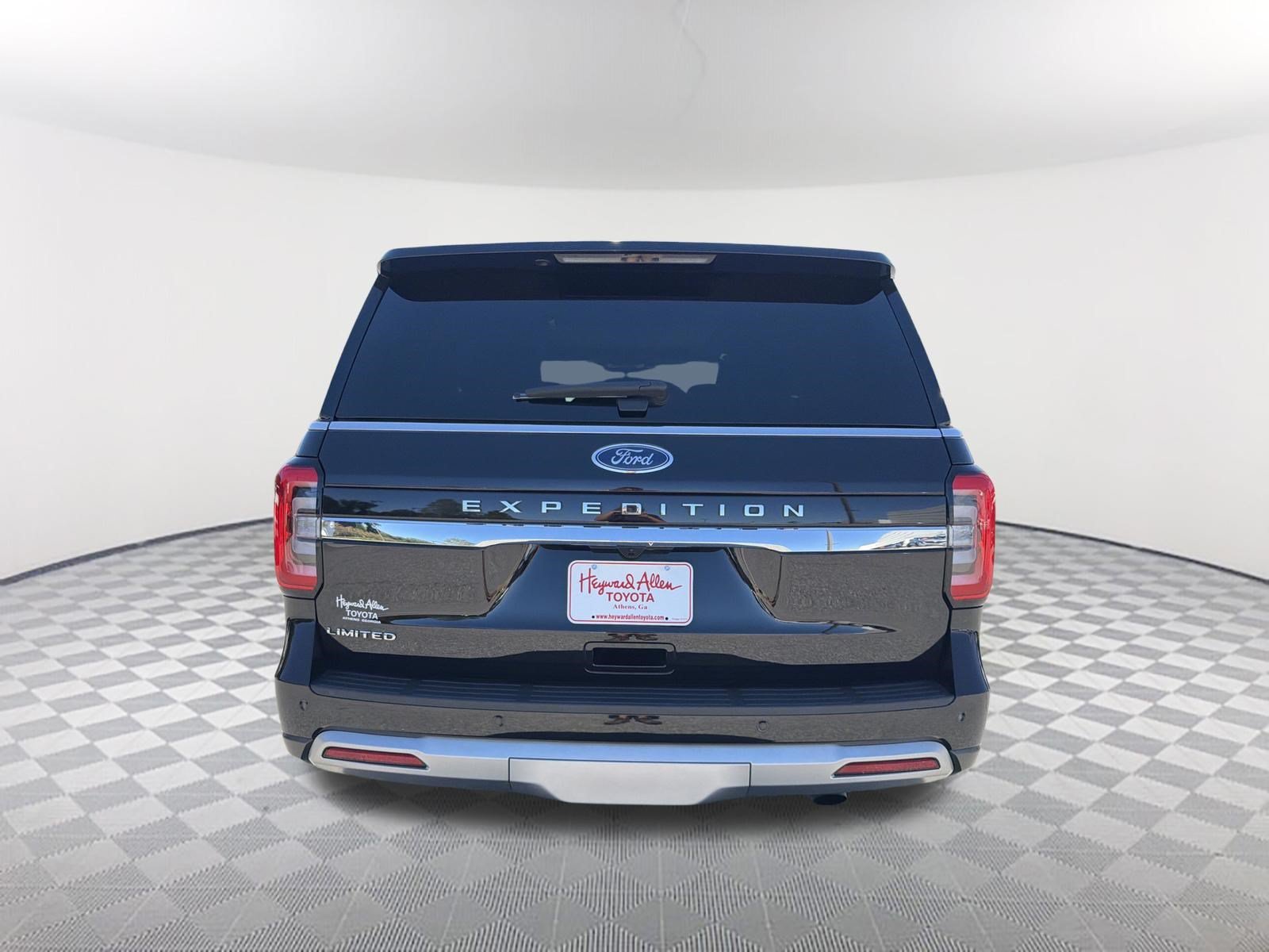 Used 2022 Black Metallic Ford Limited image 14
