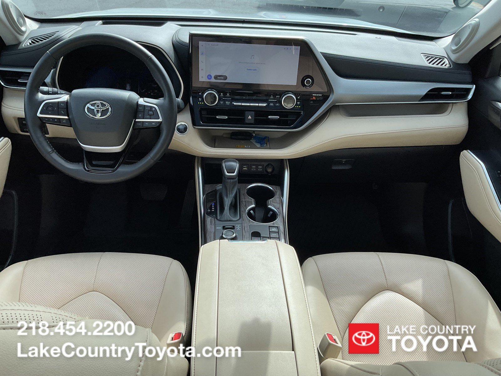 Used 2024  Toyota Platinum image 20