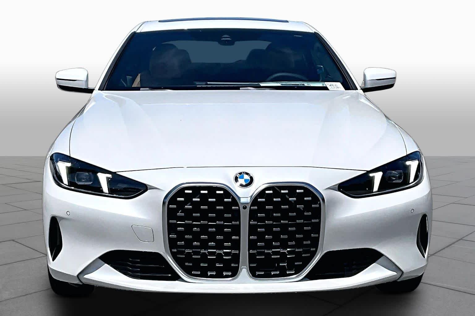 New 2026 Mineral White Metallic BMW 430i xDrive image 3