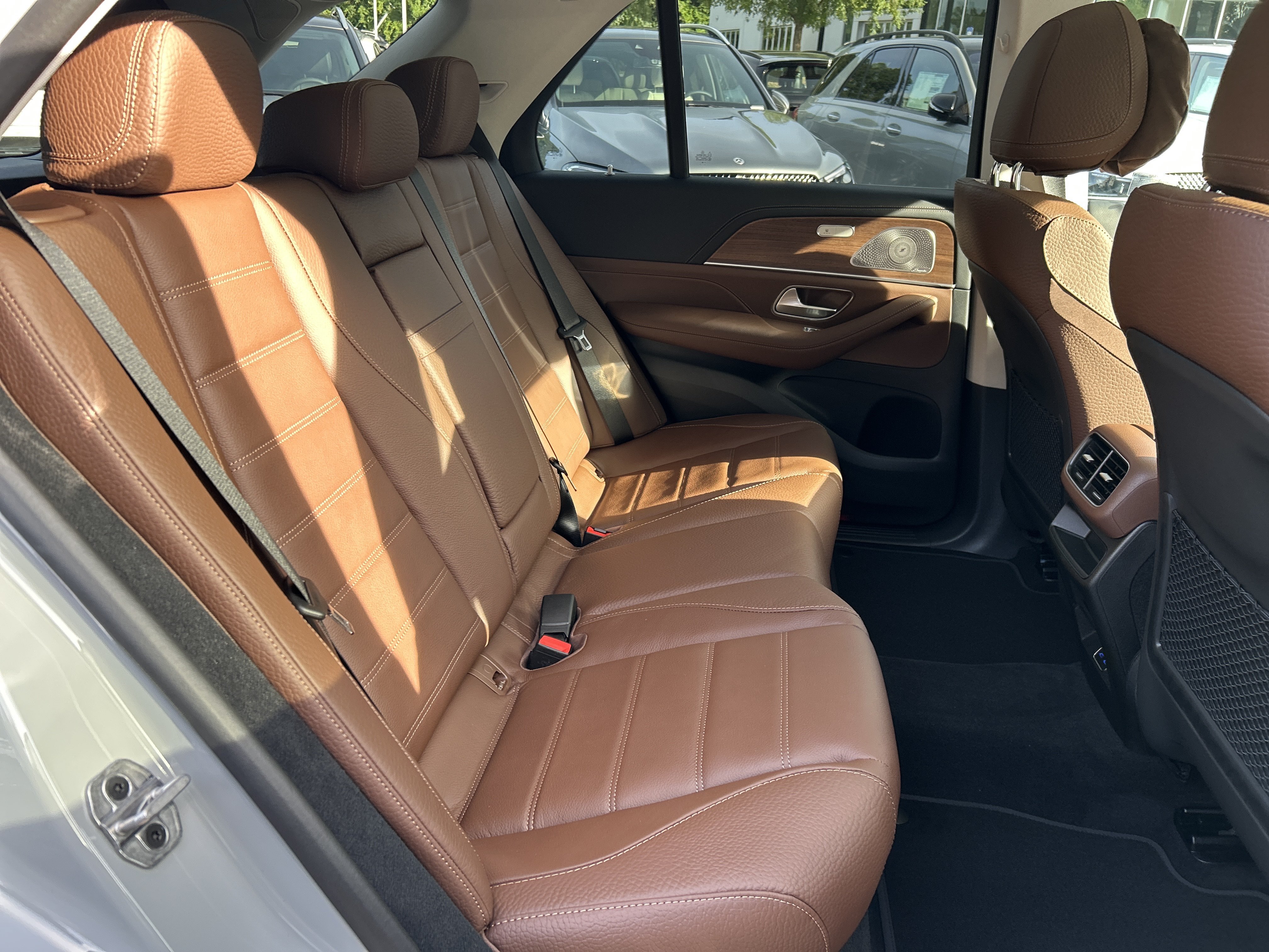 New 2026 MANUFAKTUR Alpine Grey Mercedes-Benz GLE 450 4MATIC® SUV image 40