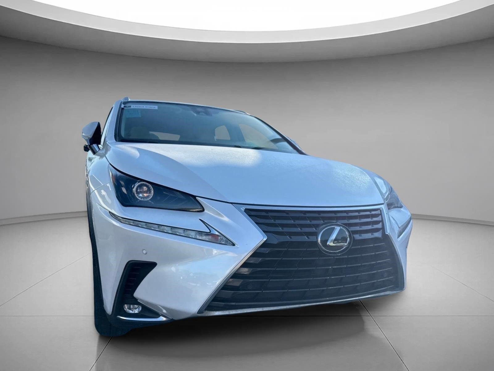 Used 2018 Eminent White Pearl Lexus Base image 24