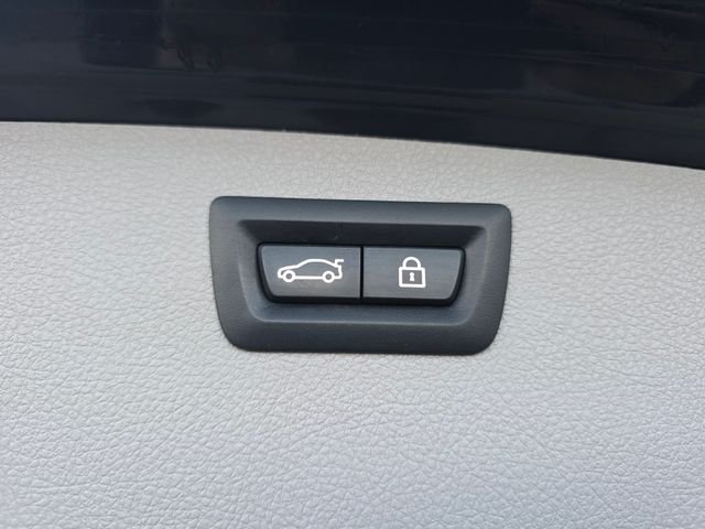 Used 2015 Black BMW 328i xDrive image 11