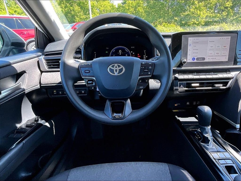 Certified Used 2025 White Toyota LE image 17