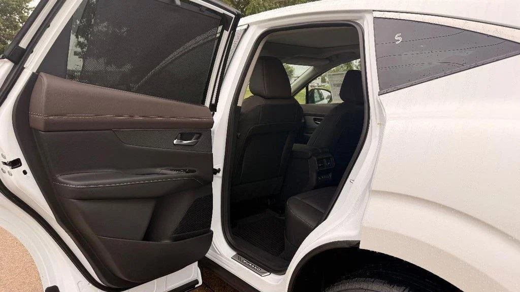 New 2026 Everest White Pearl Tricoat Nissan Platinum image 24