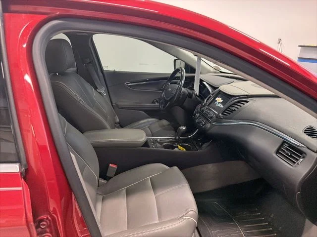 Used 2015 Red Chevrolet LTZ image 35