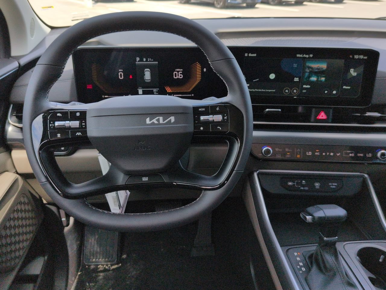 New 2027 Snow White Pearl Kia LX image 18