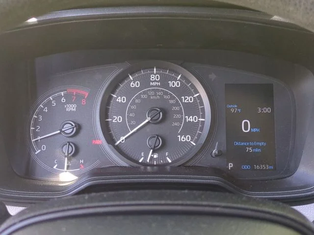 Used 2022 Silver Toyota L image 32