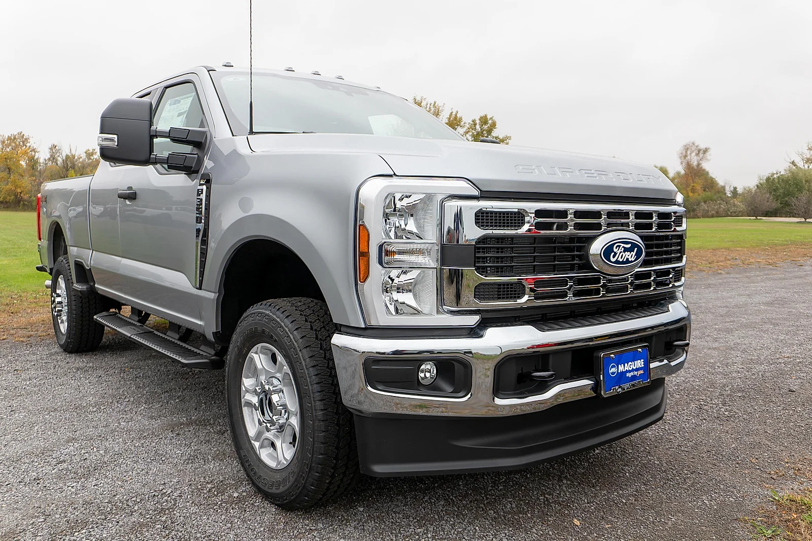 New 2027 Iconic Silver Metallic Ford F-350® XLT image 4