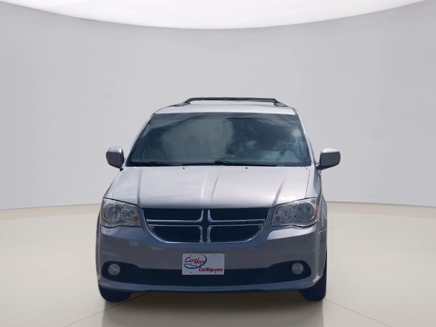 Used 2017 Silver Dodge SXT image 8