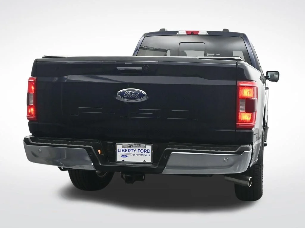 Certified Used 2022 Blue Metallic Ford XLT image 7