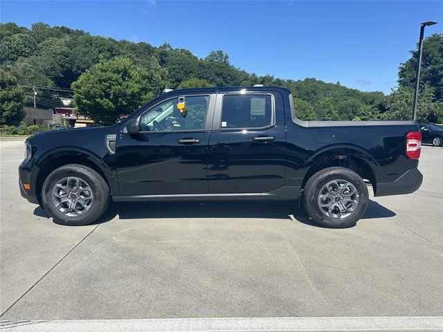 New 2026 Shadow Black Ford XLT image 18