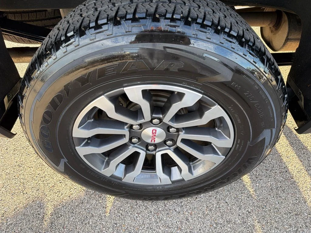 Used 2021 Blue GMC AT4 image 9