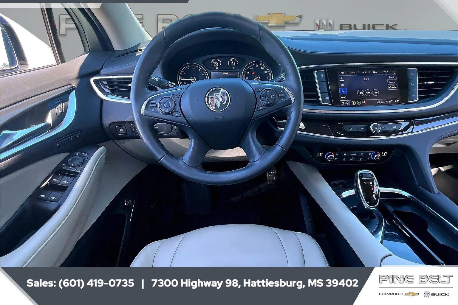 Used 2021 White Frost Tricoat Buick Premium image 5