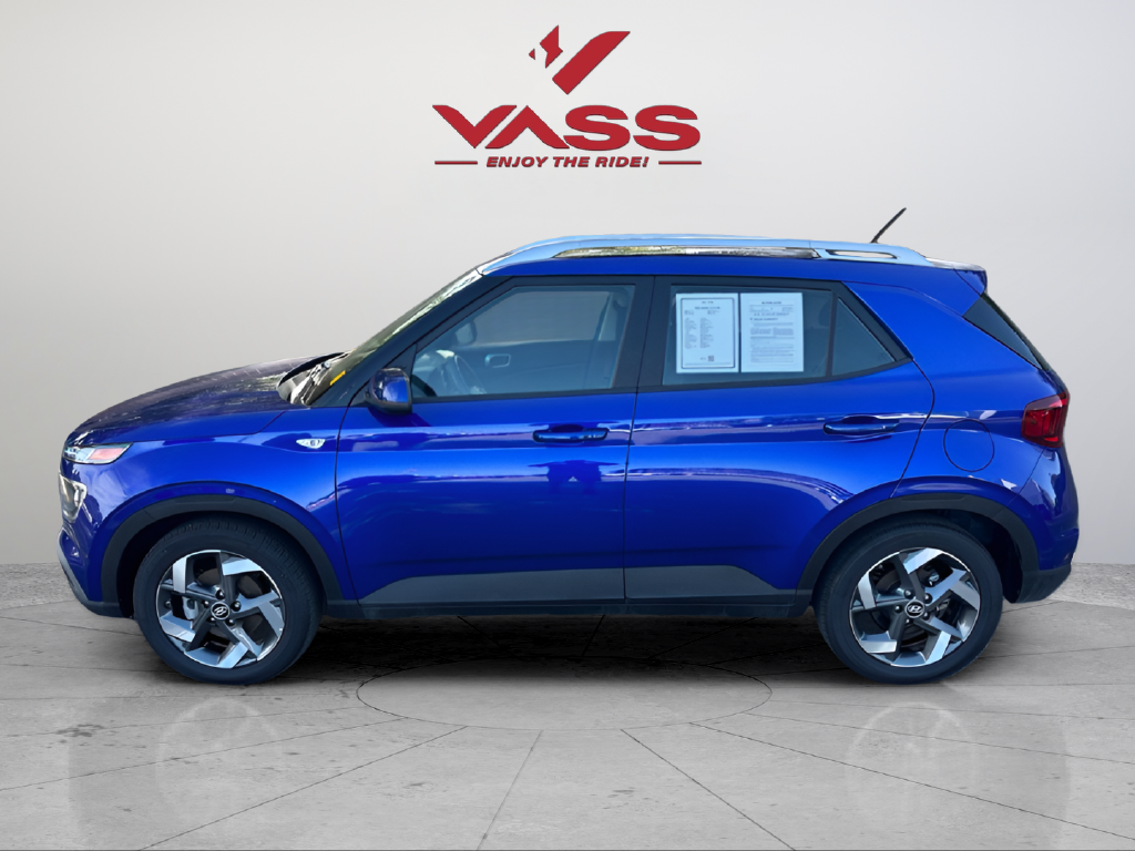 Used 2025 Blue Hyundai SEL image 2