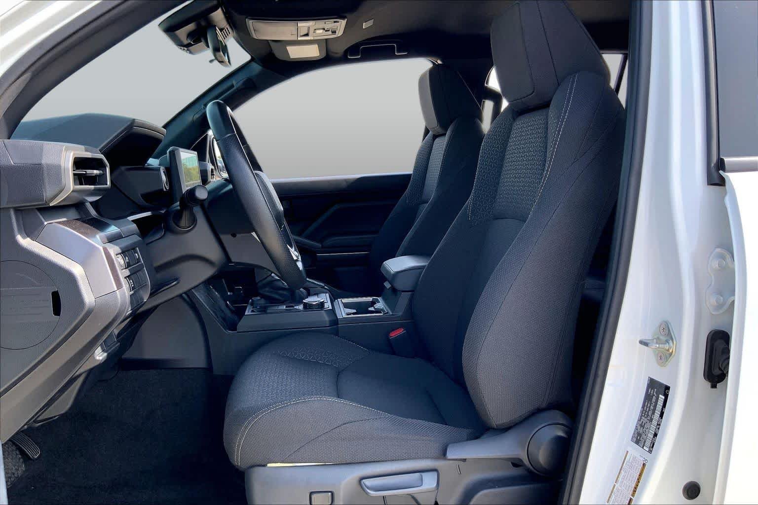 Used 2025 Ice Cap Toyota SR5 image 8