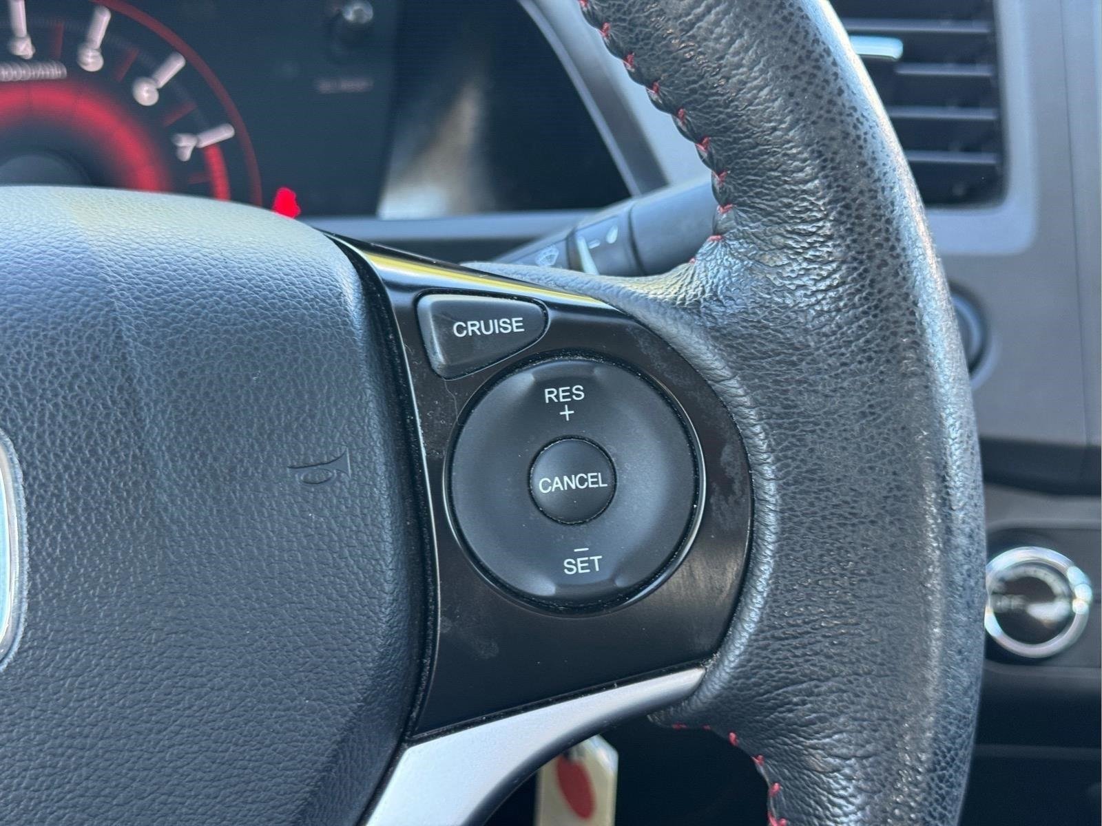 Used 2012 Alabaster Silver Metallic Honda Si image 18