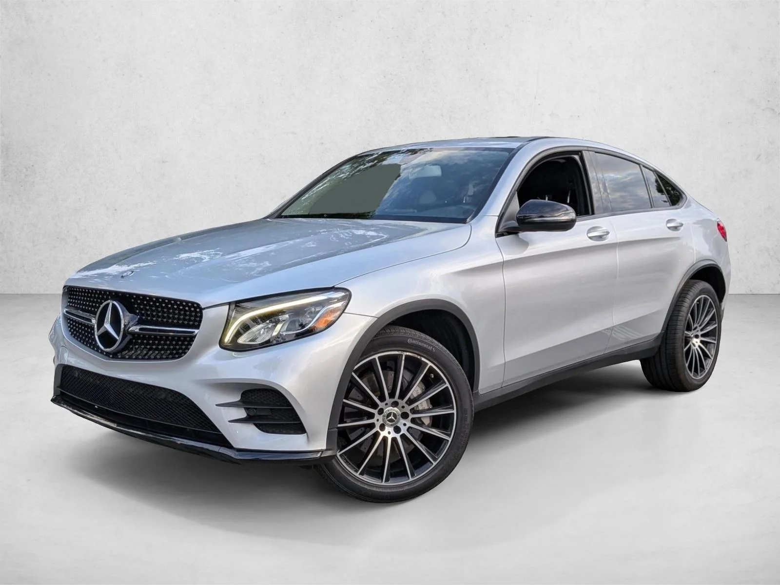 Used 2017 Iridium Silver Metallic Mercedes-Benz GLC 300 image 1