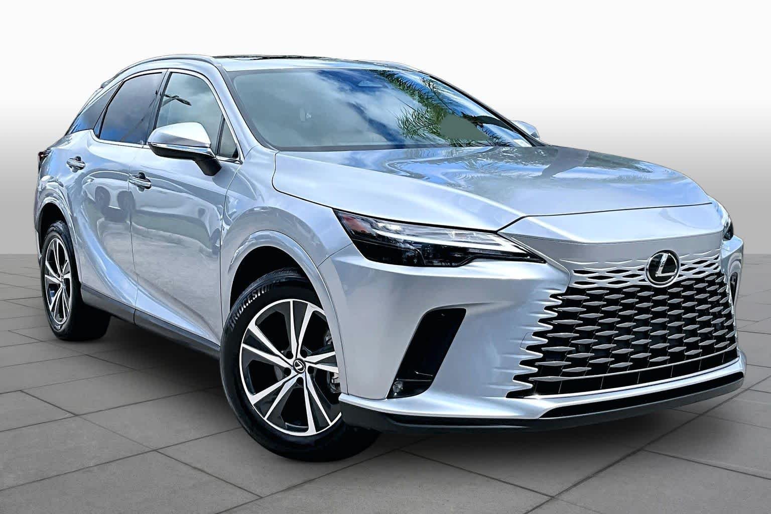 Used 2023 Iridium Lexus Premium image 3