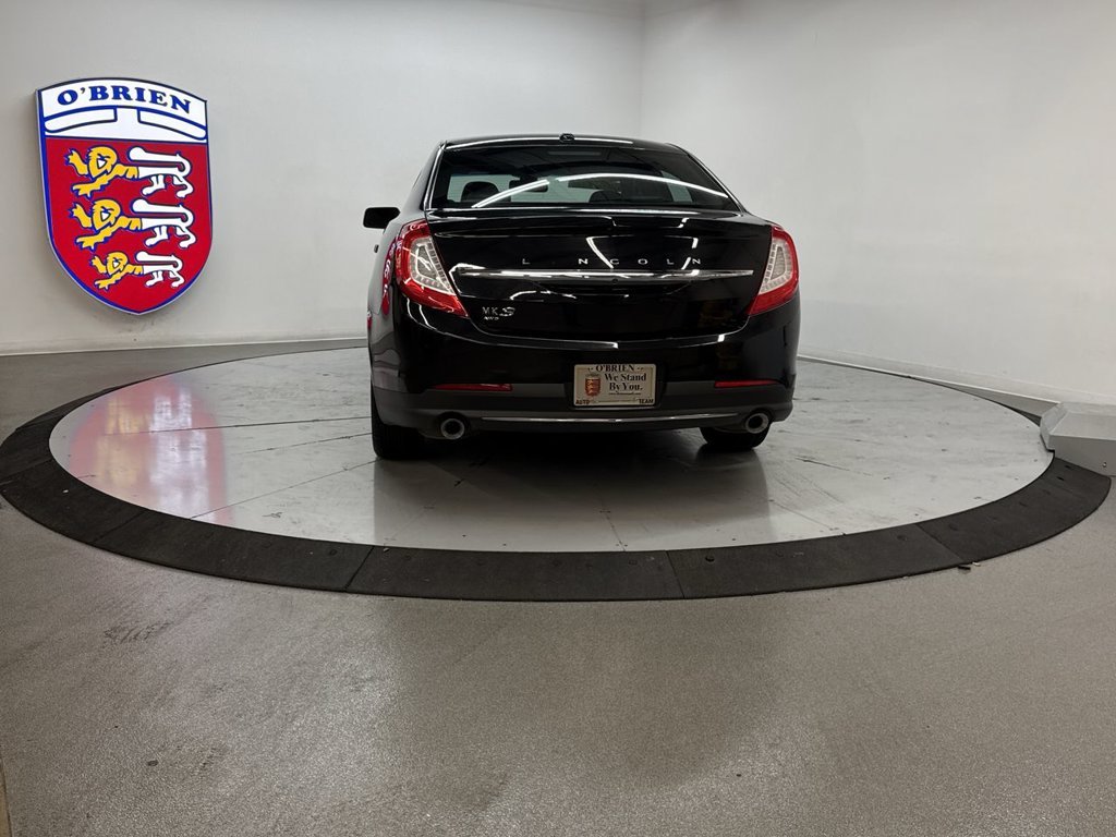 Used 2015 Tuxedo Black Lincoln Base image 27