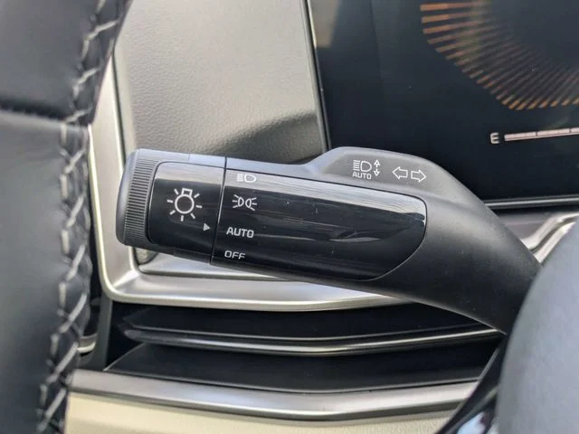 2025 Kia Sorento S - Photo 30