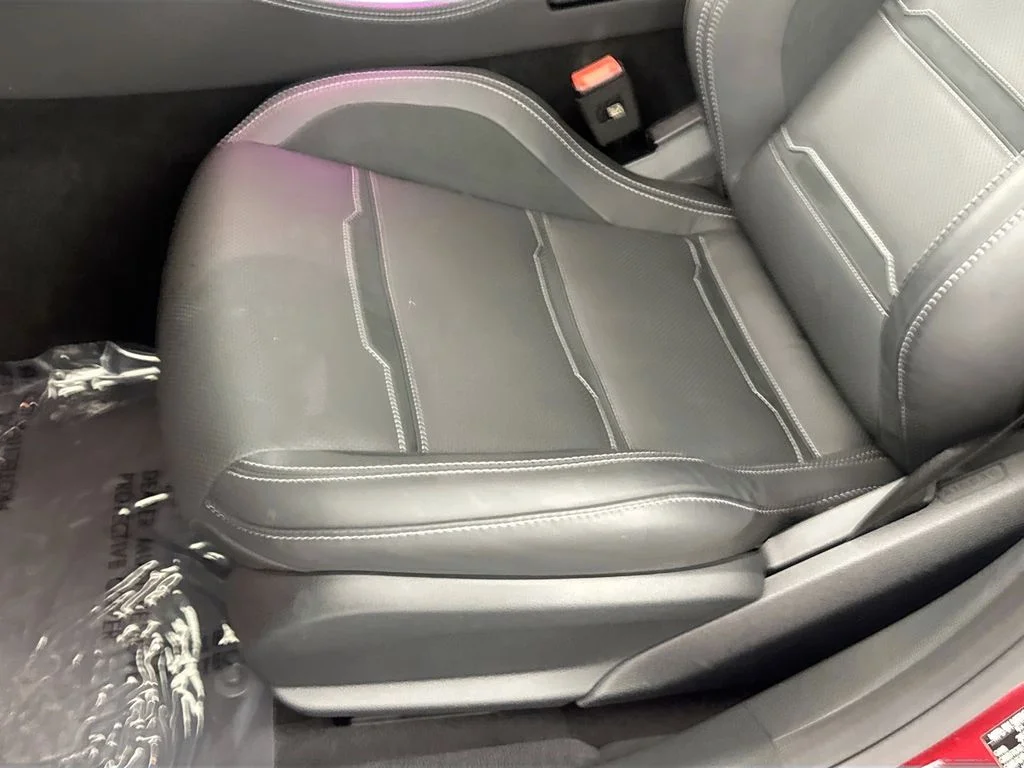 Used 2024 Red Mercedes-Benz Base image 18