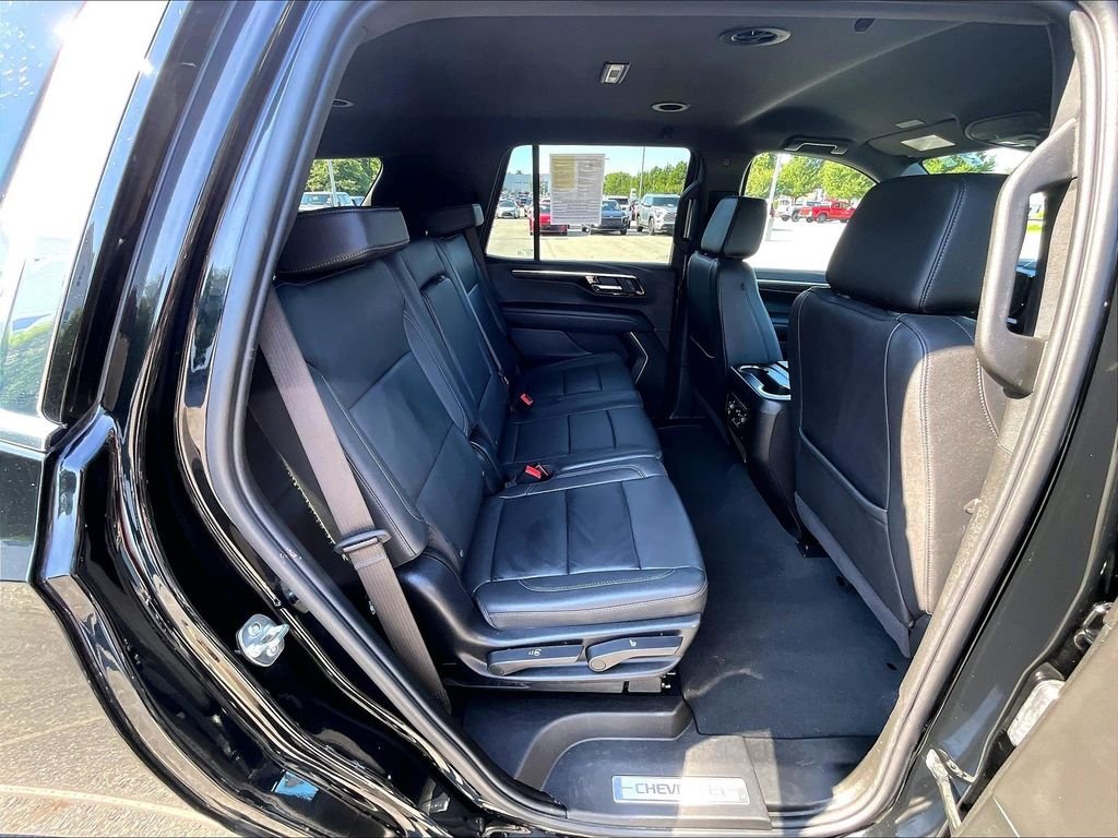Used 2025 Black Chevrolet LT image 16